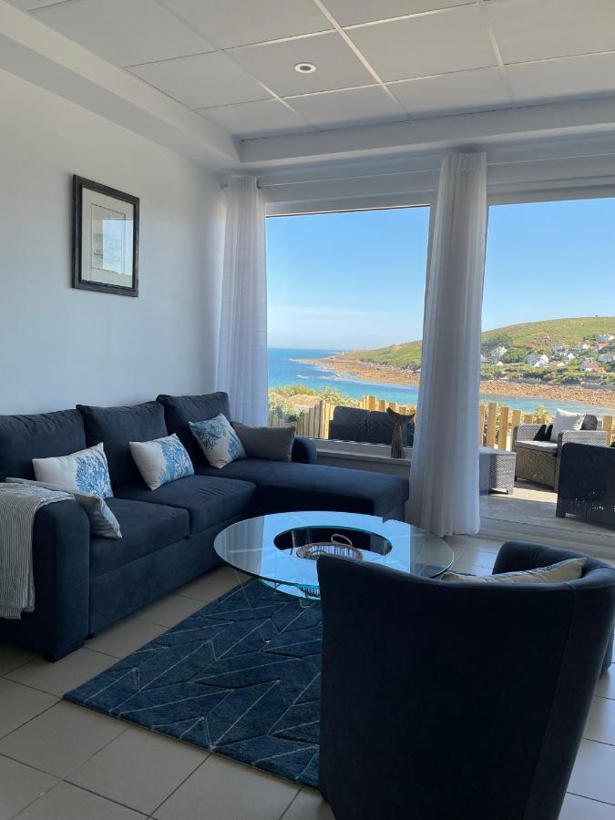 Au Petit Brick - Cosy Beachfront House Holiday home *